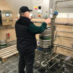 MiniKEG F - Poloautomatický stroj na plnenie sudov z nehrdzavejúcej ocele MiniKEG F - Poloautomatický stroj na plnenie sudov z nehrdzavejúcej ocele